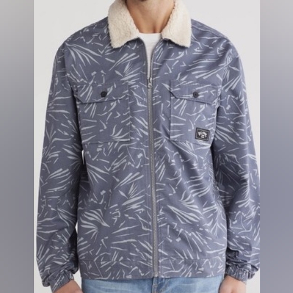 Men's Gray Patterned Jacket with Faux Cream Collar Billabong Size Small Jacket